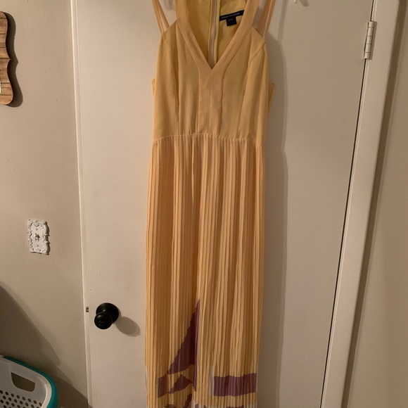 Long pleated yellow French Connection dress - Picture 6 of 6